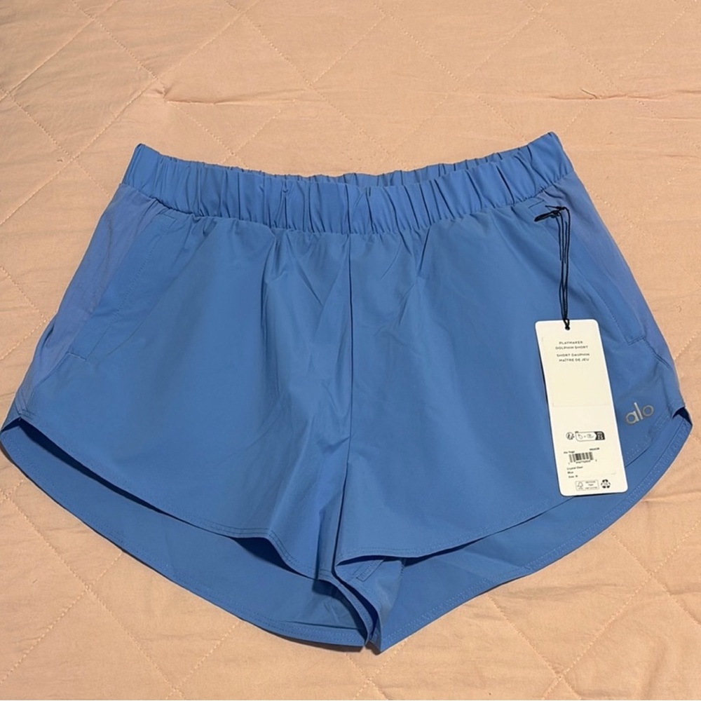 Alo crystal clear blue Playmaker Dolphin Short